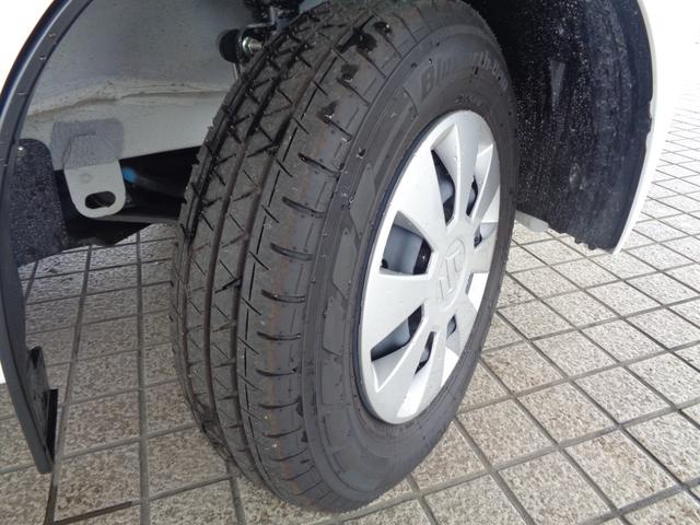 エブリイ ＰＣ　【届出済未使用車】ＬＥＤヘッドランプ　運転席シートヒーター　フロントパワーウインドウ　電波式キーレスエントリー　ＵＳＢ電源ソケット　ファブリックシート表皮　助手席シートバックテーブル（16枚目）