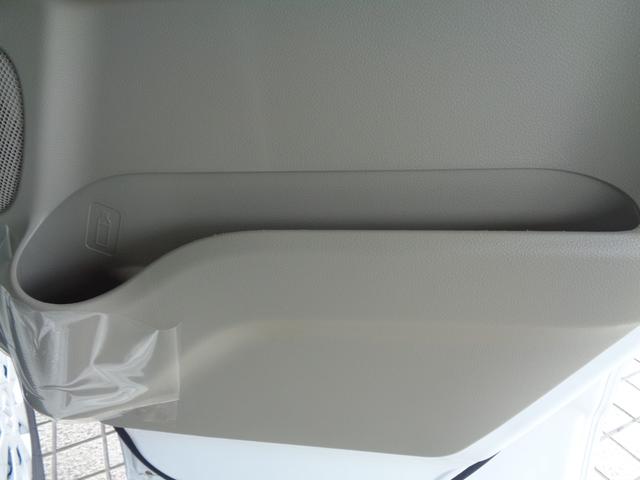 エブリイ ＰＣ　【届出済未使用車】ＬＥＤヘッドランプ　運転席シートヒーター　フロントパワーウインドウ　電波式キーレスエントリー　ＵＳＢ電源ソケット　ファブリックシート表皮　助手席シートバックテーブル（43枚目）