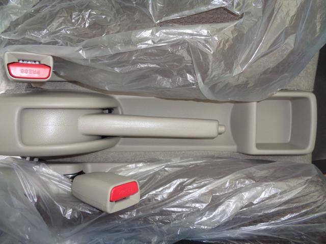 エブリイ ＰＣ　【届出済未使用車】ＬＥＤヘッドランプ　運転席シートヒーター　フロントパワーウインドウ　電波式キーレスエントリー　ＵＳＢ電源ソケット　ファブリックシート表皮　助手席シートバックテーブル（62枚目）