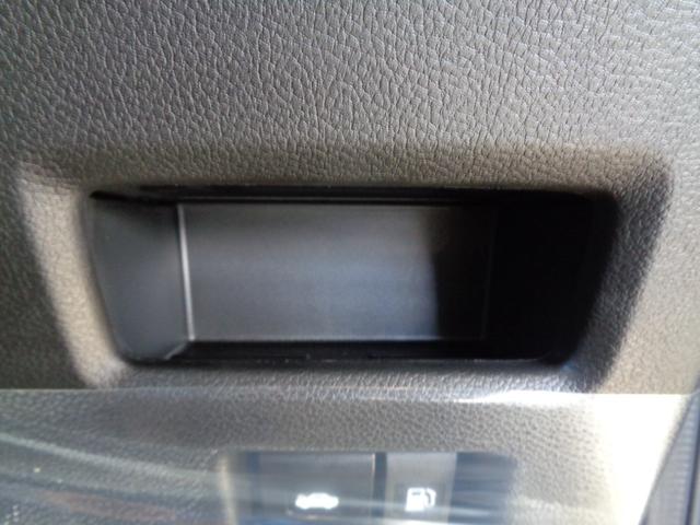 フロンクス ベースグレード 【登録済未使用車】全方位モニター付ナビ スズキコネクト連携 フルセグ AppleCarPlay・androidauto対応 Bluetooth ワイヤレス充電器 シートヒーター 電動パーキングブレーキ(66枚目)