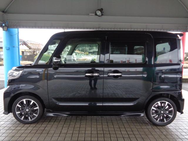 スペーシアカスタム ハイブリッドＸＳ　８インチナビ　フルセグ　Ｂｌｕｅｔｏｏｔｈ　ＣＤ　ＥＴＣ車載器　シートヒーター（6枚目）