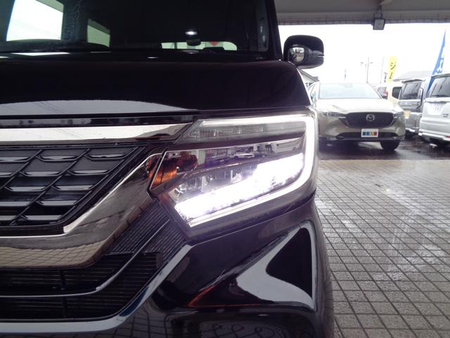 Ｎ－ＢＯＸカスタム Ｇ・Ｌホンダセンシング　８インチセンターナビ　ＥＴＣ車載器　フルセグＴＶ　バックカメラ　両側電動パワースライドドア　ＬＥＤヘッドライト　オートハイビーム　純正１４インチアルミホイール　フォグランプ（12枚目）