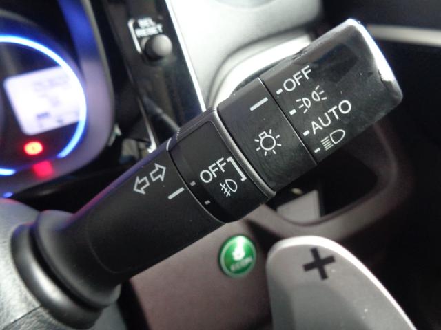 Ｎ－ＷＧＮカスタム Ｇ・ターボパッケージ　スマートキー　衝突軽減システム　クルーズコントロール　パドルシフト　ハーフレザーシート　純正１５インチアルミホイール（16枚目）