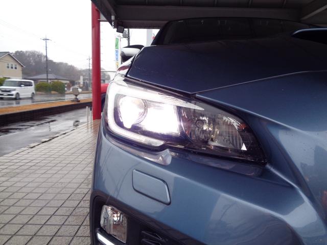 レヴォーグ ２．０ＧＴ－Ｓアイサイト　４ＷＤ　純正ナビ　フルセグＴＶ　アドバンスドセーフティパッケージ　バックカメラ　ＬＥＤヘッドライト（7枚目）