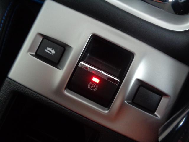 レヴォーグ ２．０ＧＴ－Ｓアイサイト　４ＷＤ　純正ナビ　フルセグＴＶ　アドバンスドセーフティパッケージ　バックカメラ　ＬＥＤヘッドライト（28枚目）