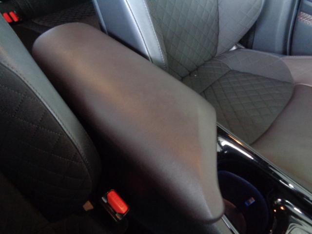 Ｃ－ＨＲ Ｇ　ワンオーナー　ＥＴＣ車載器　アダプティブクルーズコントロール　ハーフレザーシート　シートヒーター　オートホールド　純正１８インチアルミホイール（40枚目）