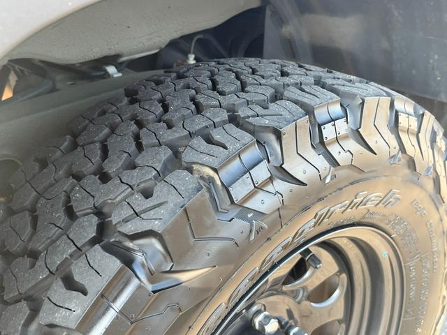 ジムニーシエラ JL ワンオーナー 当社メンテナンス車 リースアップ車 7インチ地デジナビ ETC 15インチオフロードタイヤ BFグットリッチ エンジンスターター(15枚目)