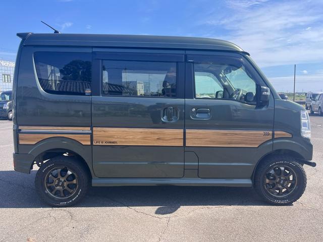 エブリイワゴン ＰＺターボスペシャル　３５ｍｍリフトアップ　ＫＥＮＯＵフロントバンパー　ＫＥＮＯＵガードバー　ＫＥＮＯＵリヤショートバンパー　１５インチカスタムホイール　オフロードタイヤ　７インチ地デジナビ　ＥＴＣ　バックカメラ　ドラレコ（4枚目）