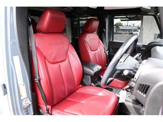 ジープ・ラングラーアンリミテッド ルビコン　１０ｔｈアニバーサリーエディション　３６００ＣＣ　Ｖ６　特別仕様車　１７インチアルミホイール　レッドレザーシート　シートヒーター　カロッツェリアナビ　サイド　バックカメラ　ＥＴＣ　クルーズコントロール（11枚目）