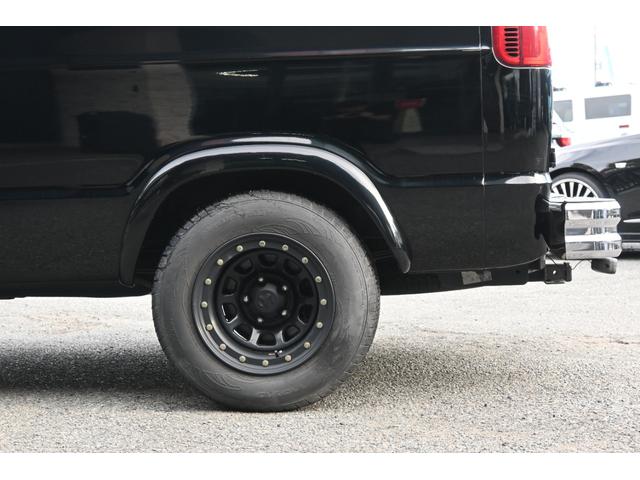 ダッジ・バン 　ラムバンミディアム　最終　５９００ｃｃ　リア観音　セカンドキャプテンシート　サードシート電動フルフラット　１６インチホイール　ヒッチメンバー　希少ＨＤクロームステップバンパー　オートチェックレポート（16枚目）