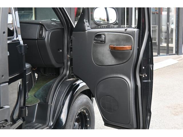 ダッジ・バン 　ラムバンミディアム　最終　５９００ｃｃ　リア観音　セカンドキャプテンシート　サードシート電動フルフラット　１６インチホイール　ヒッチメンバー　希少ＨＤクロームステップバンパー　オートチェックレポート（26枚目）