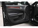 クライスラー・３００ 　３６００ｃｃ　Ｖ６　ＬＥＸＡＮＩ２２インチアルミホイール　ローダウン　ＡＵＸ　ブラックレザーシート　運転席パワーシート　スマートキー　プッシュスタート　ＥＴＣ（8枚目）
