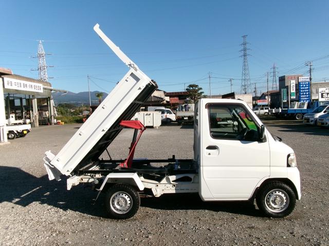 NT100クリッパートラック  4WD 5MT PTOダンプ エアコン パワーステアリング エアバック(3枚目)
