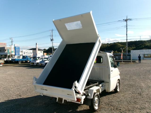 NT100クリッパートラック  4WD 5MT PTOダンプ エアコン パワーステアリング エアバック(4枚目)