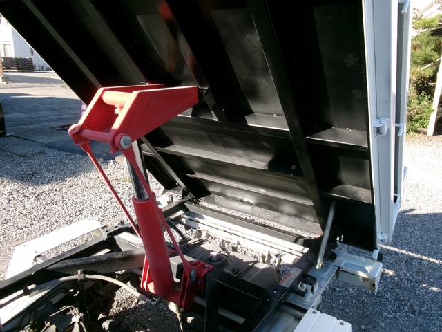 NT100クリッパートラック  4WD 5MT PTOダンプ エアコン パワーステアリング エアバック(13枚目)