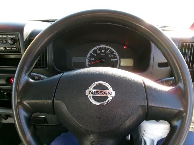 NT100クリッパートラック  4WD 5MT PTOダンプ エアコン パワーステアリング エアバック(17枚目)