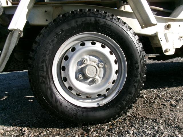 NT100クリッパートラック  4WD 5MT PTOダンプ エアコン パワーステアリング エアバック(41枚目)