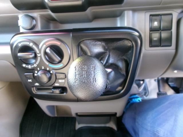 エブリイ ジョイン　４ＷＤ　５ＭＴ　両側スライドドア　キーレスエントリー　盗難防止システム　ＡＢＳ　衝突安全ボディ　エアコン　パワーステアリング　パワーウィンドウ（19枚目）