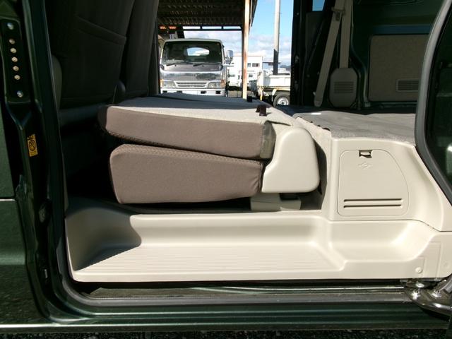 エブリイ ジョイン　４ＷＤ　５ＭＴ　両側スライドドア　キーレスエントリー　盗難防止システム　ＡＢＳ　衝突安全ボディ　エアコン　パワーステアリング　パワーウィンドウ（39枚目）