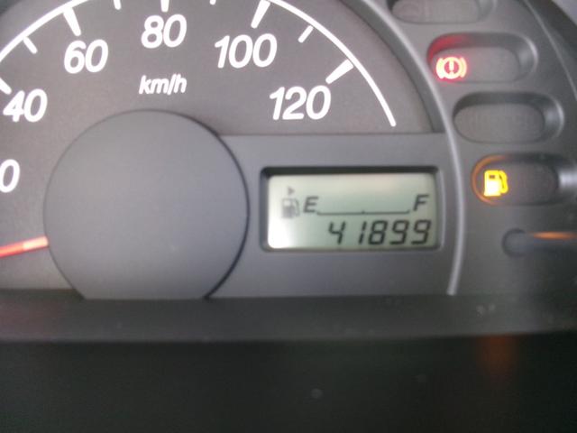 スクラムトラック ＫＣスペシャル　４ＷＤ　５ＭＴ　エアコン　パワーステアリング　純正ラジオ（19枚目）