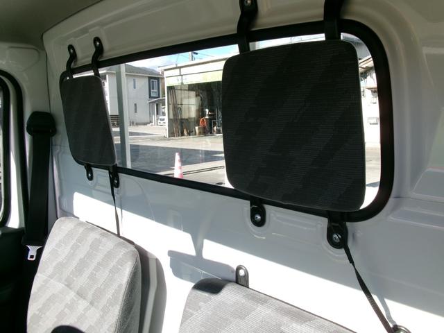 スクラムトラック ＫＣスペシャル　４ＷＤ　５ＭＴ　エアコン　パワーステアリング　純正ラジオ（28枚目）