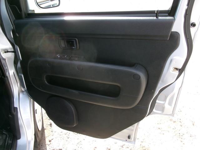 ハイゼットカーゴ クルーズSAIII 4WD 5MT エアコン パワステ パワーウインドウ 両側スライドドア キーレスエントリー(8枚目)