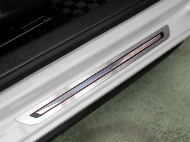 GTI アディダス 専用デザインシート、18インチホイール、LEDテールランプが特徴の国内350台特別仕様限定車です。(47枚目)