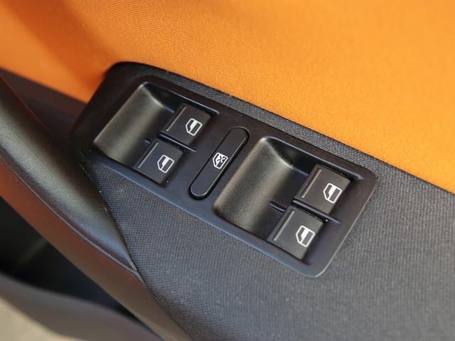 クロスポロ クロスポロ 専用シート フルセグナビ オートエアコン 純正17インチアルミ ETC グー鑑定車(40枚目)