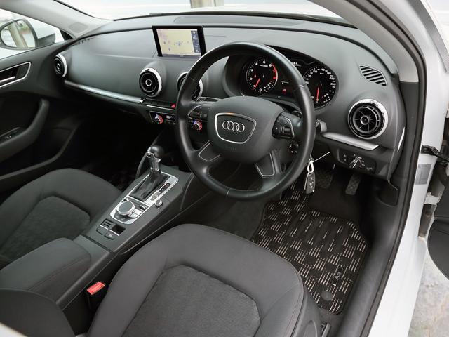 Ａ３ スポーツバック１．４ＴＦＳＩ　ＨＩＤライト　純正ナビ　バックカメラ　ＥＴＣ２．０　タイヤ４本新品　グー鑑定車（9枚目）