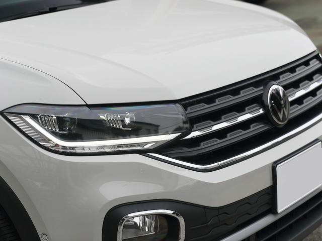 Ｔ－クロス ＴＳＩ　スタイル　デザインパッケージ　アスコットグレー　ダークデニム／チタンブラックシート　デジタルメーター　Ａｐｐｌｅ　ＣａｒＰｌａｙ／Ａｎｄｒｏｉｄ　Ａｕｔｏ　専用１８インチフルブラックホイール　グー鑑定車（63枚目）