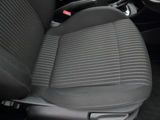 ポロ ＴＳＩハイライン　純正オプションバイキセノンヘッドライト　ＳＤナビ　Ｂｌｕｅｔｏｏｔｈ　バックカメラ　クリアランスソナー　オートエアコン　ＥＴＣ　グー鑑定車（8枚目）