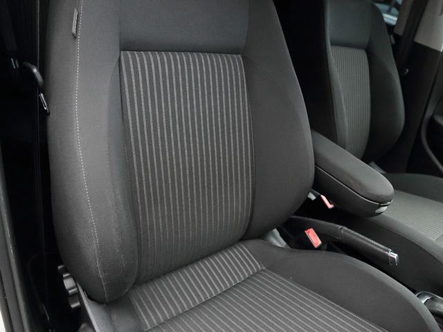 ポロ ＴＳＩハイライン　純正オプションバイキセノンヘッドライト　ＳＤナビ　Ｂｌｕｅｔｏｏｔｈ　バックカメラ　クリアランスソナー　オートエアコン　ＥＴＣ　グー鑑定車（9枚目）