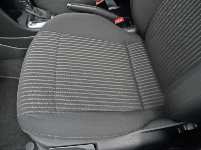 ポロ ＴＳＩハイライン　純正オプションバイキセノンヘッドライト　ＳＤナビ　Ｂｌｕｅｔｏｏｔｈ　バックカメラ　クリアランスソナー　オートエアコン　ＥＴＣ　グー鑑定車（12枚目）