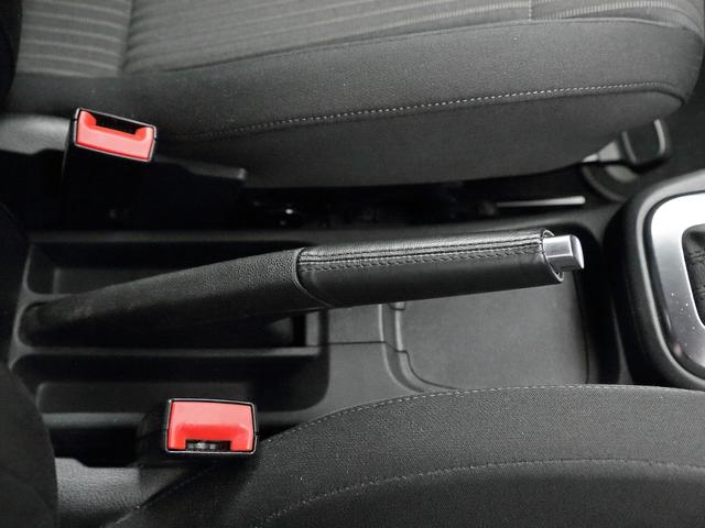 ポロ ＴＳＩハイライン　純正オプションバイキセノンヘッドライト　ＳＤナビ　Ｂｌｕｅｔｏｏｔｈ　バックカメラ　クリアランスソナー　オートエアコン　ＥＴＣ　グー鑑定車（27枚目）