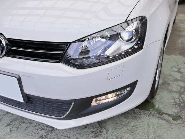 ポロ ＴＳＩハイライン　純正オプションバイキセノンヘッドライト　ＳＤナビ　Ｂｌｕｅｔｏｏｔｈ　バックカメラ　クリアランスソナー　オートエアコン　ＥＴＣ　グー鑑定車（49枚目）