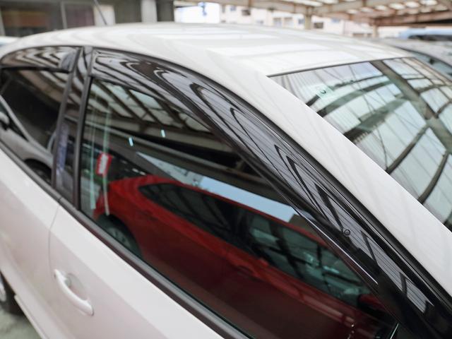 ポロ ＴＳＩハイライン　純正オプションバイキセノンヘッドライト　ＳＤナビ　Ｂｌｕｅｔｏｏｔｈ　バックカメラ　クリアランスソナー　オートエアコン　ＥＴＣ　グー鑑定車（52枚目）