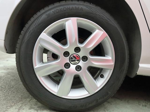 ポロ ＴＳＩハイライン　純正オプションバイキセノンヘッドライト　ＳＤナビ　Ｂｌｕｅｔｏｏｔｈ　バックカメラ　クリアランスソナー　オートエアコン　ＥＴＣ　グー鑑定車（57枚目）