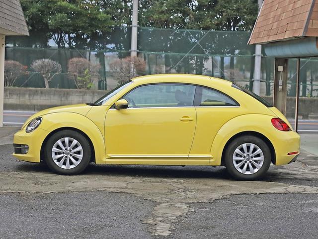 ザ・ビートル デザイン　走行距離１万ｋｍ前半　エンブレムバックカメラ　新品カロッツェリア前後ドラレコ　ＥＴＣ　グー鑑定車（6枚目）