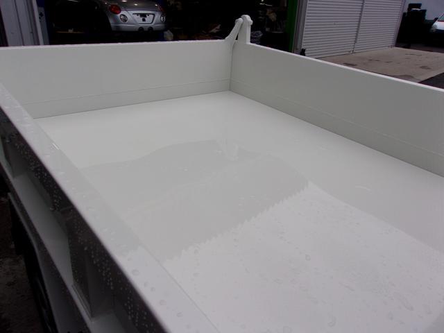 ハイゼットトラック 多目的ダンプ　届出済未使用車　４ＷＤ　５速マニュアル　ＰＴО式　ＬＥＤ・省力パック　スマートアシスト　アイドリングストップ　キーフリーシステム　プッシュスタート　パワーウィンド　ＬＥＤヘッドランプ　フォグランプ（23枚目）