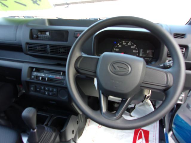 ハイゼットトラック ローダンプ　届出済未使用車　４ＷＤ　５速マニュアル　電動式ダンプ　スマートアシスト　アイドリングストップ　エアコン　パワステ　ＡＢＳ　Ｗエアバッグ（8枚目）