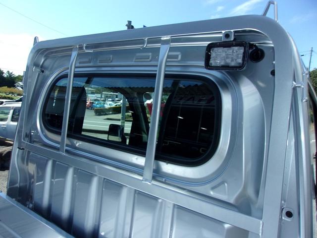 ハイゼットトラック ローダンプ　届出済未使用車　４ＷＤ　５速マニュアル　電動式ダンプ　スマートアシスト　アイドリングストップ　エアコン　パワステ　ＡＢＳ　Ｗエアバッグ（23枚目）