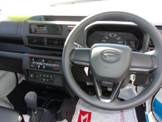 ハイゼットトラック ローダンプ　届出済未使用車　４ＷＤ　５速マニュアル　電動式ダンプ　スマートアシスト　アイドリングストップ　エアコン　パワステ　ＡＢＳ　Ｗエアバッグ（8枚目）