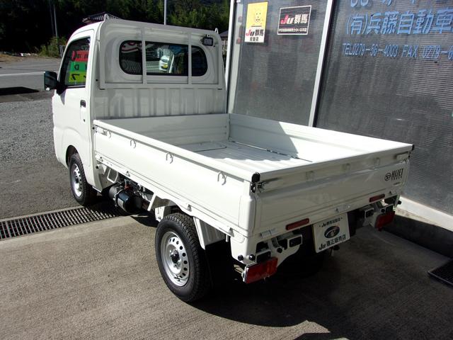 ハイゼットトラック ローダンプ　届出済未使用車　４ＷＤ　５速マニュアル　電動式ダンプ　スマートアシスト　アイドリングストップ　エアコン　パワステ　ＡＢＳ　Ｗエアバッグ（18枚目）