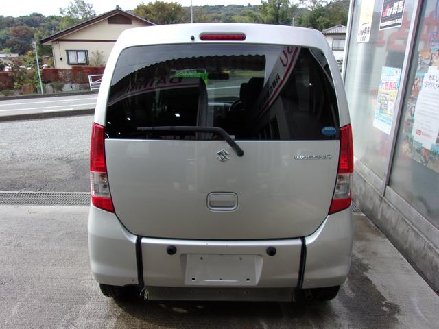 ワゴンR 車いす移動車 前部固定ベルト仕様車 電動固定・リヤシート付 キーレス 社外アルミホイール(16枚目)