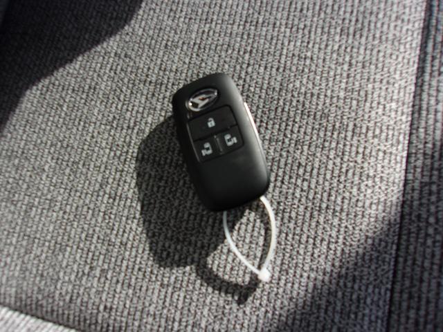 ムーヴキャンバス ストライプスG 4WD キーフリー プッシュスタート スマートアシスト アイドリングストップ 両側パワースライドドア LEDヘッドランプ フォグランプ 両席シートヒーター 純正ナビ装着用アップグレードパック(12枚目)