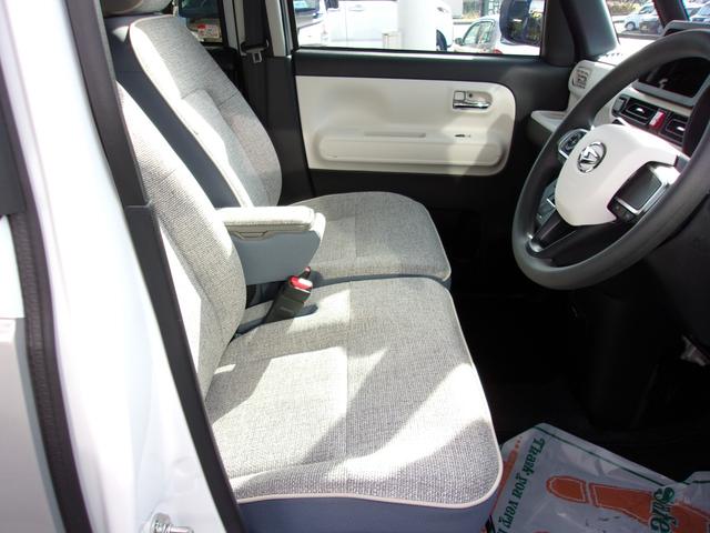 ムーヴキャンバス ストライプスG 4WD キーフリー プッシュスタート スマートアシスト アイドリングストップ 両側パワースライドドア LEDヘッドランプ フォグランプ 両席シートヒーター 純正ナビ装着用アップグレードパック(13枚目)