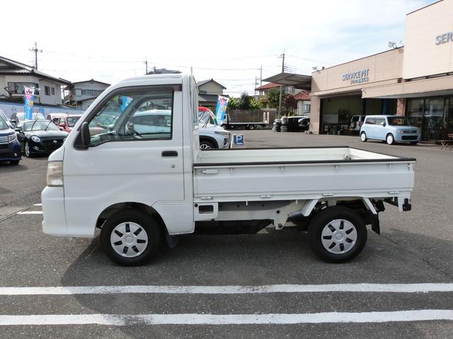 ハイゼットトラック 農用スペシャルＶＳ　４ＷＤ　５ＭＴ　三方開　エアコン　純正ラジオ　ゲートプロテクター　荷台作業灯　ライトレベライザー　ドアバイザー（5枚目）