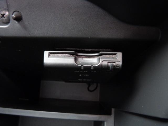 ノート Ｘ　Ｖセレクション　インテリジェントエマージェンシーブレーキ　アラウンドビューモニター　インテリジェントルームミラー　純正ナビ　地デジＴＶ　オートライト　アイドリングストップ　ＥＴＣ　プッシュスタート　スマートキー（36枚目）