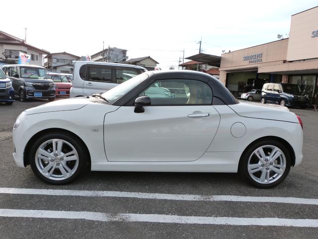 コペン セロ　ナビ　フルセグＴＶ　Ｂｌｕｅｔｏｏｔｈオーディオ　エコアイドル　ＬＥＤヘッドランプ　オートライト　前席シートヒーター　ＥＴＣ　純正アルミ　プッシュスタート　スマートキー（6枚目）