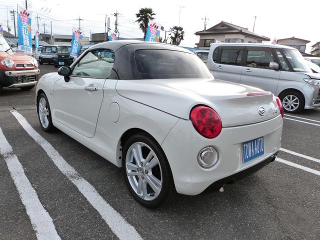 コペン セロ　ナビ　フルセグＴＶ　Ｂｌｕｅｔｏｏｔｈオーディオ　エコアイドル　ＬＥＤヘッドランプ　オートライト　前席シートヒーター　ＥＴＣ　純正アルミ　プッシュスタート　スマートキー（10枚目）